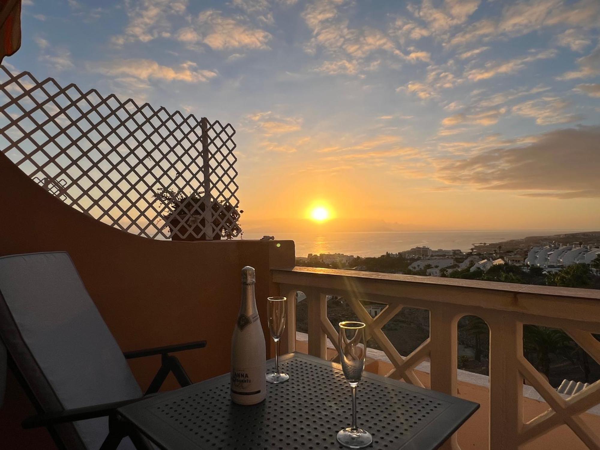 Ocean View Apartment Адехе Экстерьер фото